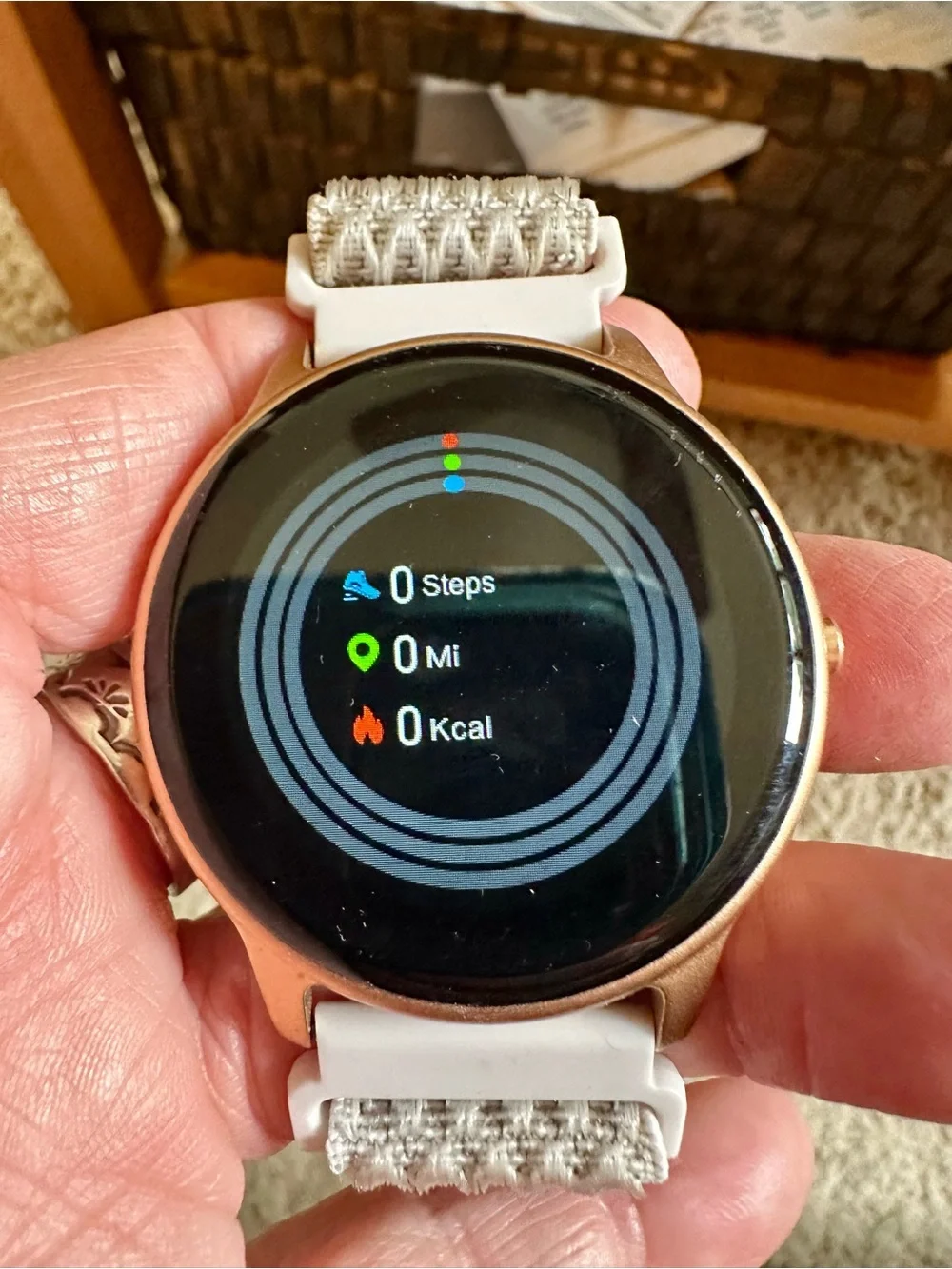 Round Smartwatch in Light Pink with Heart Rate & Activity Tracking
